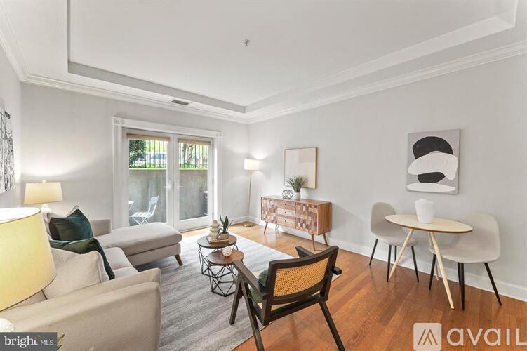 401 13th Street Northeast 1 Condo for Rent - Photo gallery 2