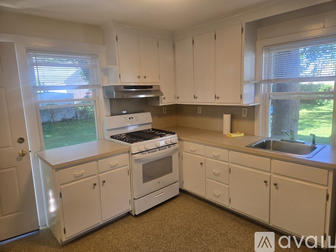 273 Pearl Harbor St 2 Beds Apartment for Rent - Photo gallery 4