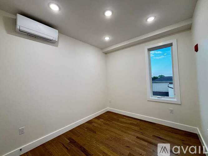 40 Lembeck Ave 1 Apartment for Rent - Photo gallery 5