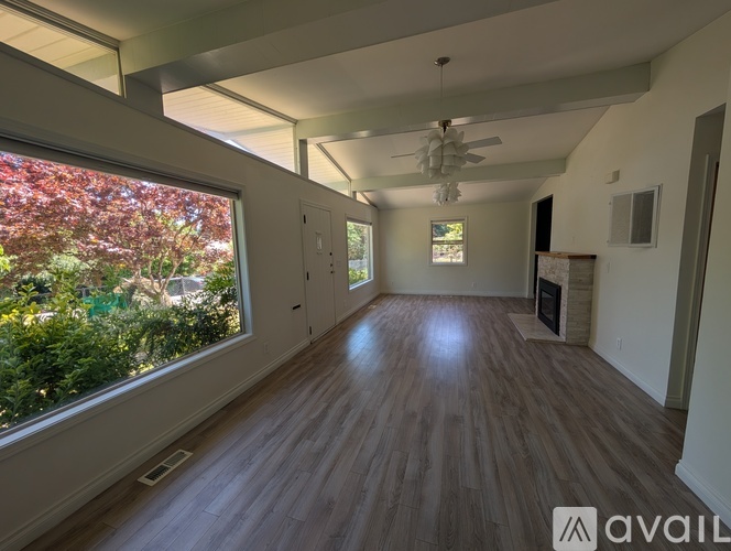 12655 Southeast 26th Avenue 3 Beds Single Family Home for Rent - Photo gallery 5