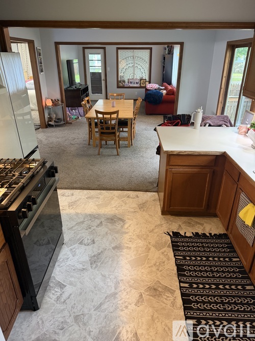 2022 Mills Avenue 4 Beds Single Family Home for Rent - Photo gallery 4