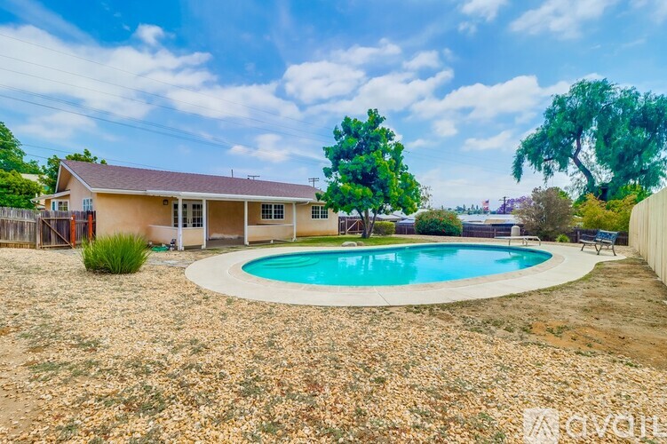 8120 Melrose Lane 3 Beds Single Family Home for Rent - Photo gallery 2
