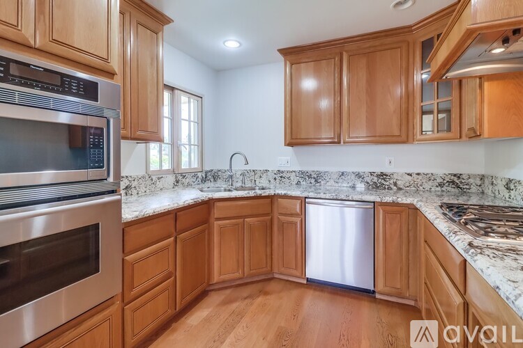8120 Melrose Lane 3 Beds Single Family Home for Rent - Photo gallery 4