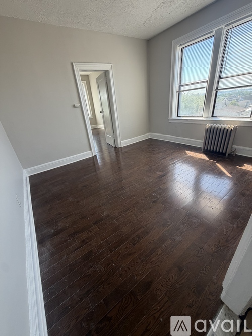 54 Linden Ave 1 Condo for Rent - Photo gallery 3