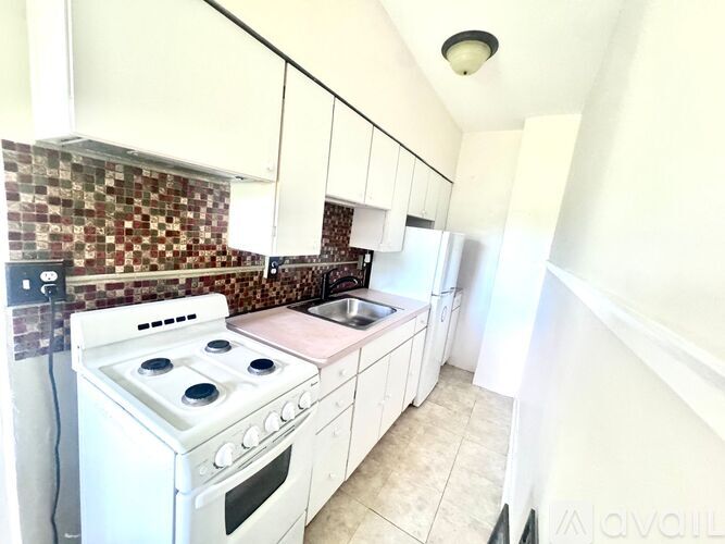 2450 Derbyshire Rd 1 Apartment for Rent - Photo gallery 3