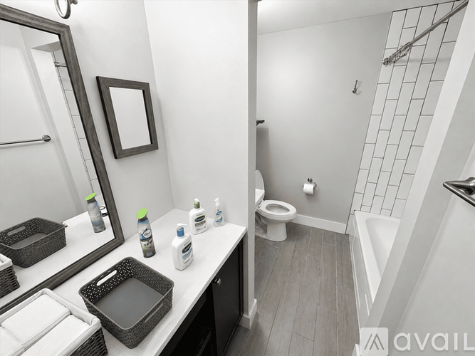 2420 Parmenter Blvd 1 Condo for Rent - Photo gallery 4