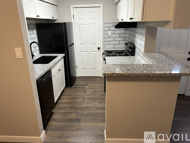 10601 South Drive 1 Condo for Rent - Photo gallery 2