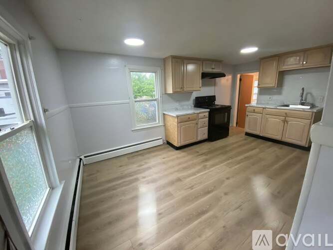 56 Strong Street 2 Beds Apartment for Rent - Photo gallery 3