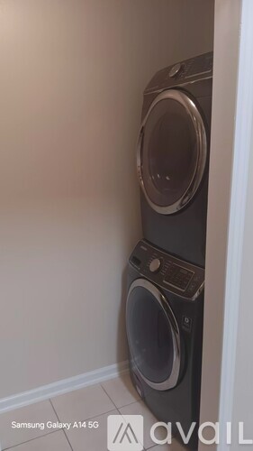 5200 Playpen Drive 2 Beds Apartment for Rent - Photo gallery 1