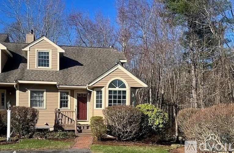 12 Birchwood Lane 2 Beds Townhouse for Rent - Photo gallery 1