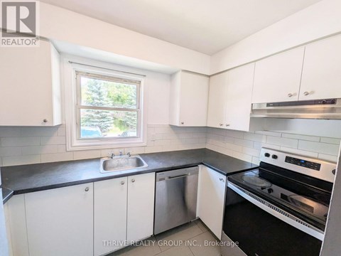 29 - 470 SECOND STREET 3 Beds Apartment for Rent