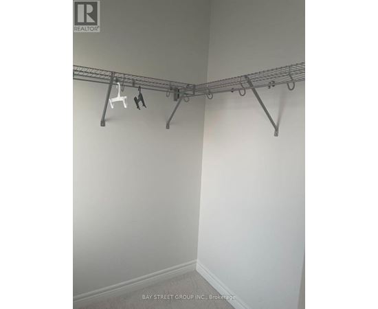 ROOM - 49 BUD LEGGETT CRES CRESCENT 1 House for Rent - Photo gallery 4