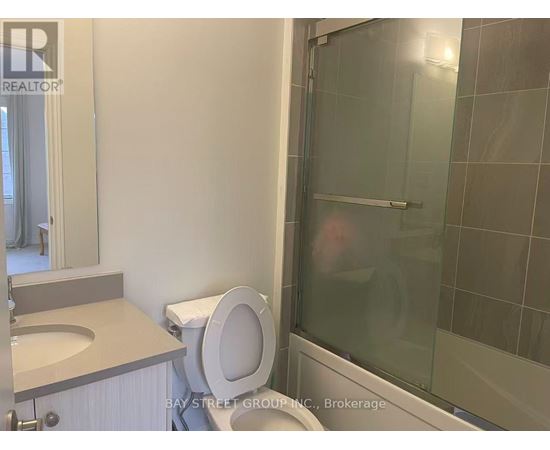 ROOM - 49 BUD LEGGETT CRES CRESCENT 1 House for Rent - Photo gallery 5