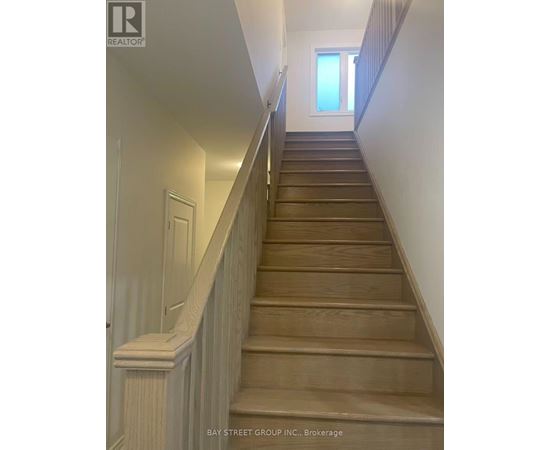 ROOM - 49 BUD LEGGETT CRES CRESCENT 1 House for Rent - Photo gallery 3