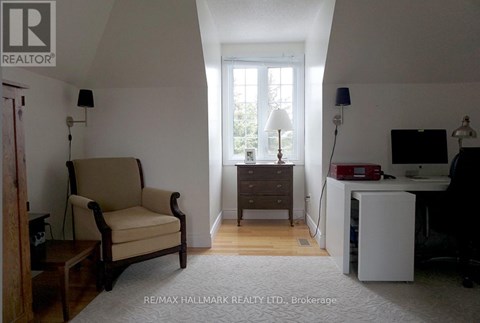 27 TRANMER ROAD 1 Apartment for Rent
