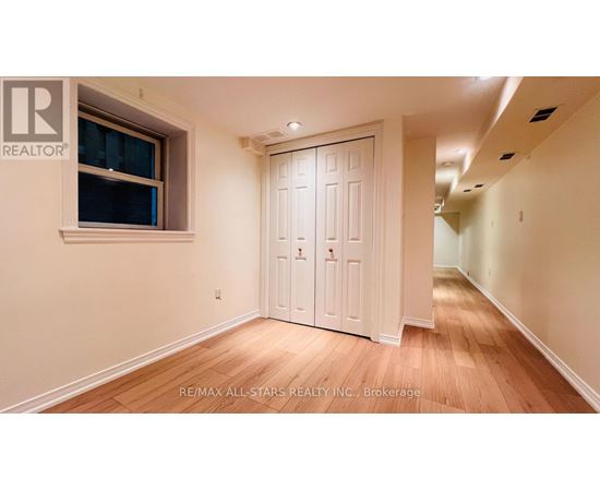 68 MACPHERSON AVENUE 3 Beds Home, Townhouse for Rent - Photo gallery 5