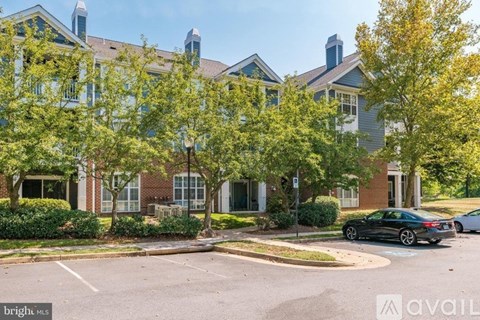 20311 Beechwood Terrace 2 Beds Apartment for Rent
