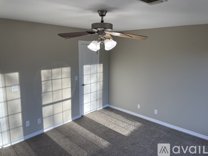 1027 East Dr 1 Apartment for Rent - Photo gallery 3