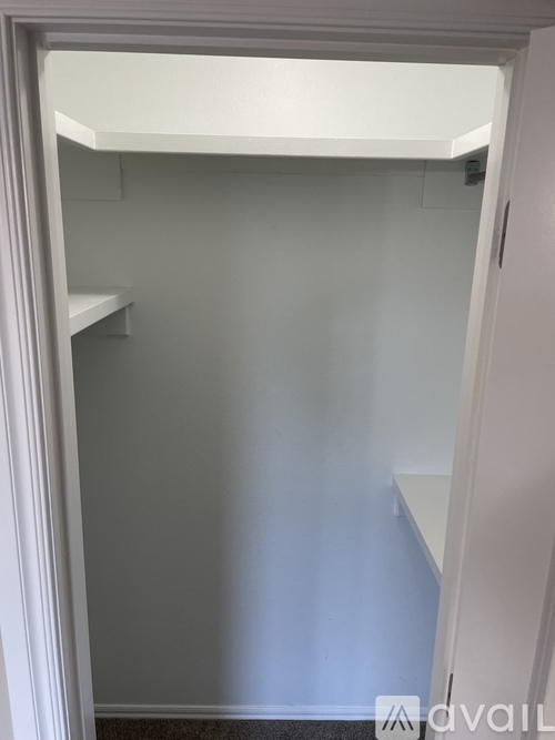 1027 East Dr 1 Apartment for Rent - Photo gallery 4