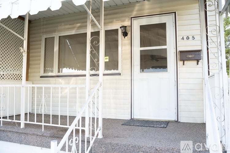 405 Orchard Street 3 Beds Single Family Home for Rent - Photo gallery 4