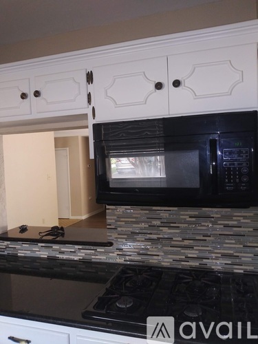 Bowling Green St 3 Beds Single Family Home for Rent - Photo gallery 1