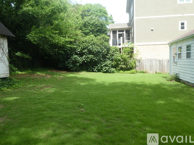 1121 Victoria Street Northeast 3 Beds Single Family Home for Rent - Photo gallery 1