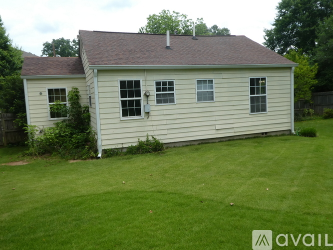 1121 Victoria Street Northeast 3 Beds Single Family Home for Rent - Photo gallery 2