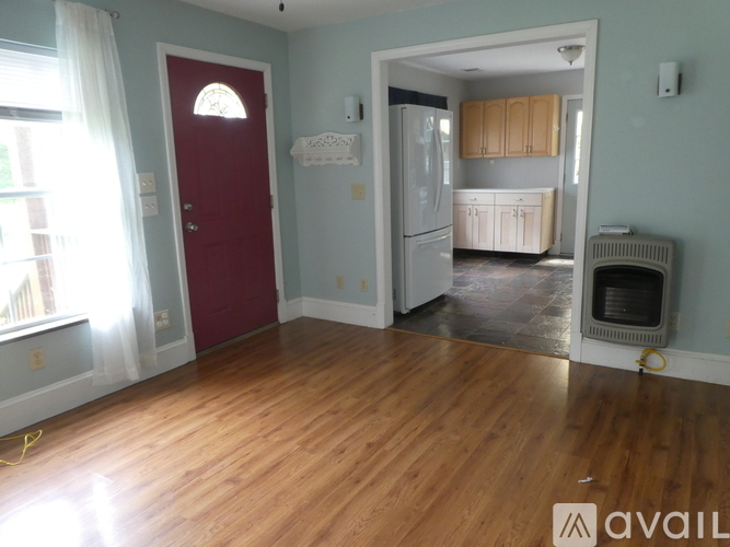 1121 Victoria Street Northeast 3 Beds Single Family Home for Rent - Photo gallery 4