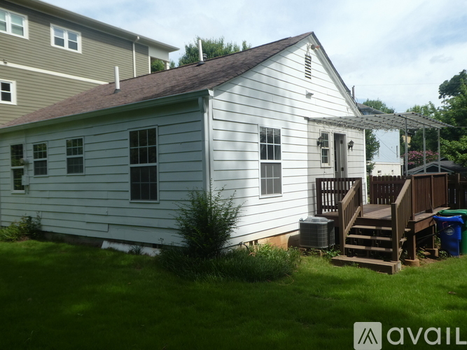 1121 Victoria Street Northeast 3 Beds Single Family Home for Rent - Photo gallery 5