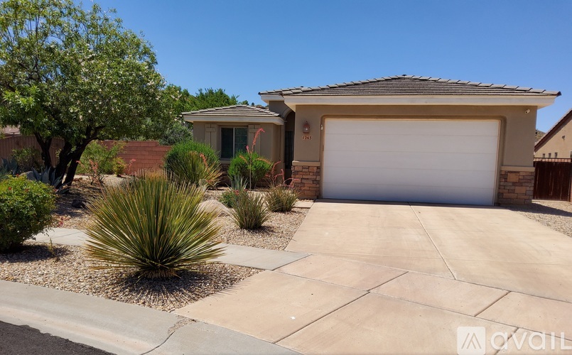 1263 North Spring Valley Drive 3 Beds Single Family Home for Rent - Photo gallery 1