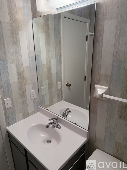 1347 87th Avenue Northeast 2 Beds Townhouse for Rent - Photo gallery 5