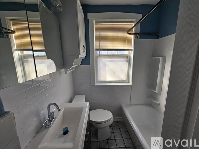 5040 Sutherland Avenue 2 Beds Apartment for Rent - Photo gallery 5