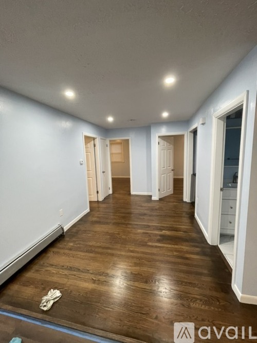8 Proctor Street 3 Beds Apartment for Rent - Photo gallery 4