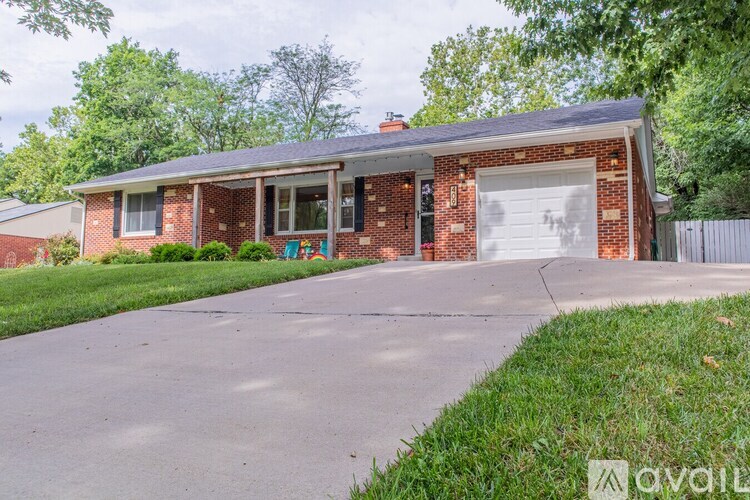 409 Wickham Road 4 Beds Single Family Home for Rent - Photo gallery 1