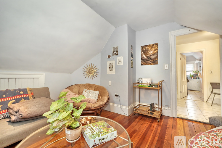 645 Washington St 2 Beds Apartment for Rent - Photo gallery 1