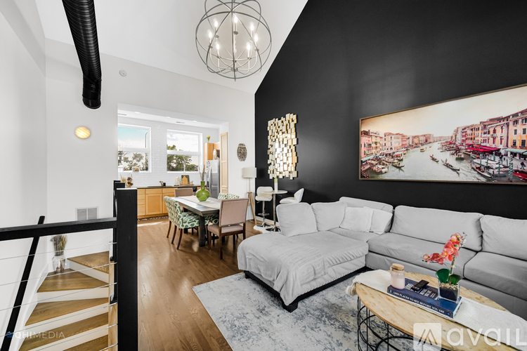 2828 North Talman Avenue 2 Beds Condo for Rent - Photo gallery 4