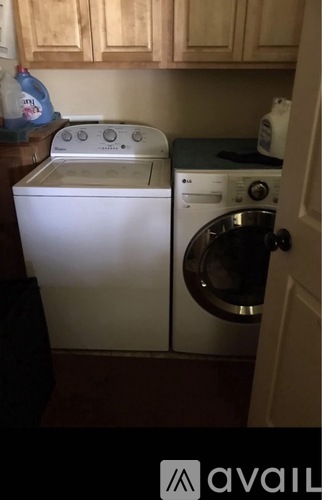 273 Southeast Cutlass Place 4 Beds Single Family Home for Rent - Photo gallery 5
