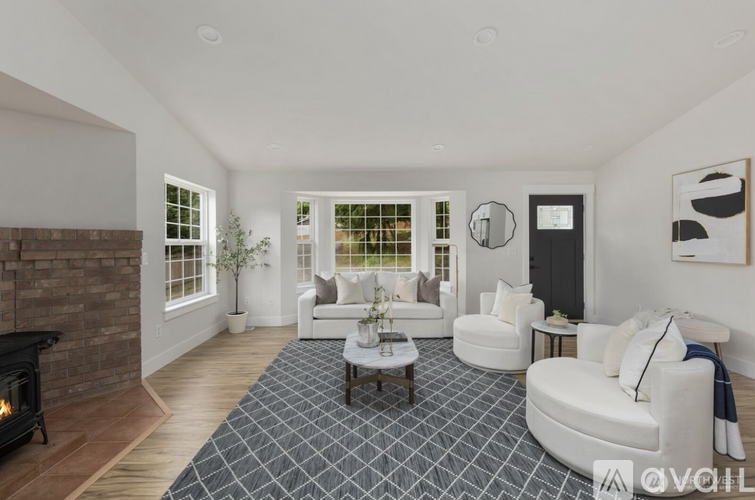 6923 35th St W 3 Beds Single Family Home for Rent - Photo gallery 5