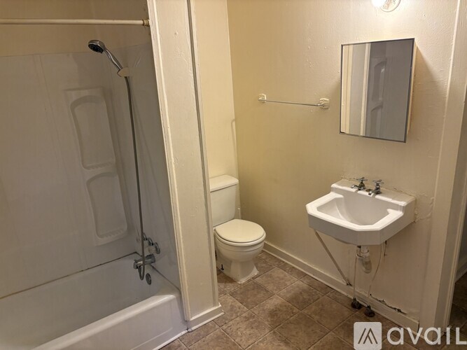 1014 W B St 1 Condo for Rent - Photo gallery 5