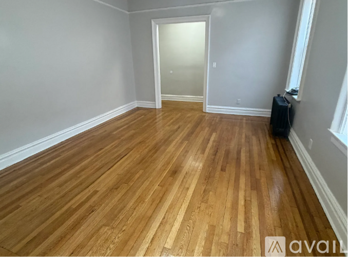 620 Pavonia Ave Studio Condo for Rent - Photo gallery 4