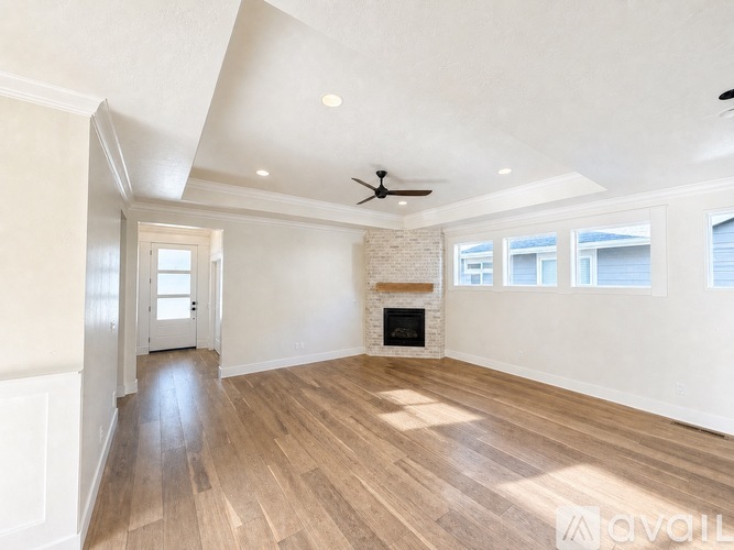 5004 West Caragana Street 3 Beds Single Family Home for Rent - Photo gallery 2