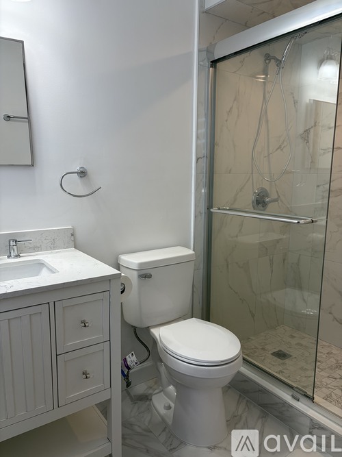 193 Banta Avenue 2 Beds Apartment for Rent - Photo gallery 3