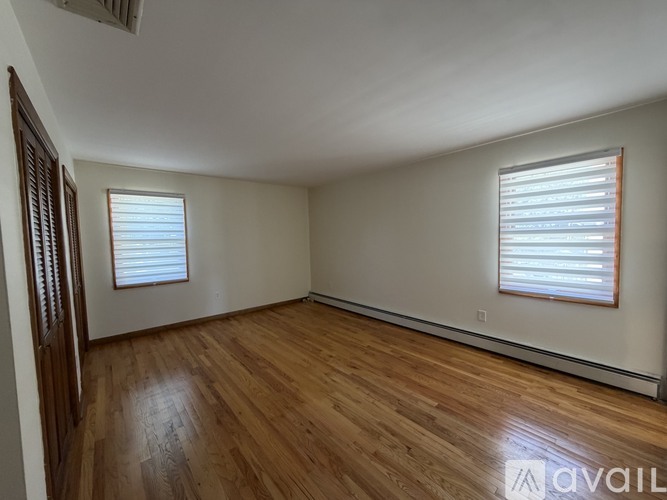 193 Banta Avenue 2 Beds Apartment for Rent - Photo gallery 5