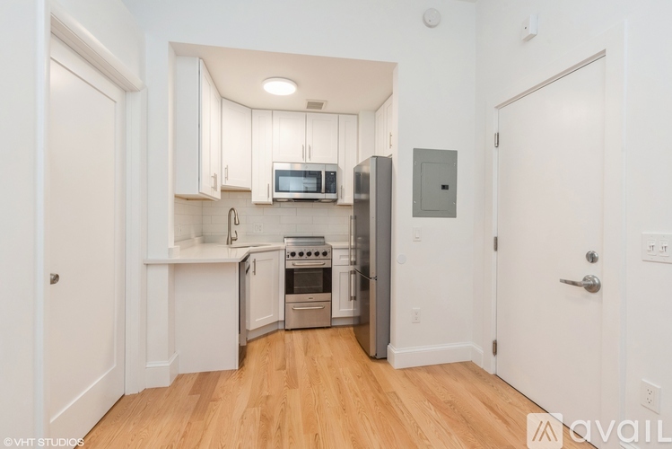 32 Westland Ave 1 Apartment for Rent - Photo gallery 1