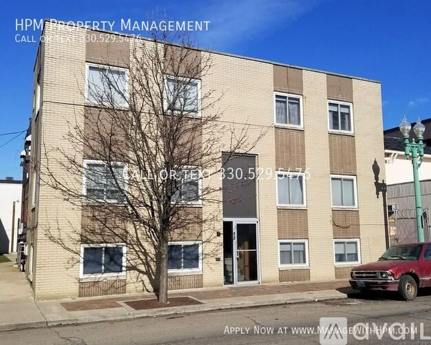417 McKinley Ave NW 1 Apartment for Rent - Photo gallery 1