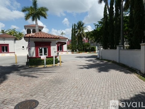 6709 North Kendall Drive 2 Beds Apartment for Rent