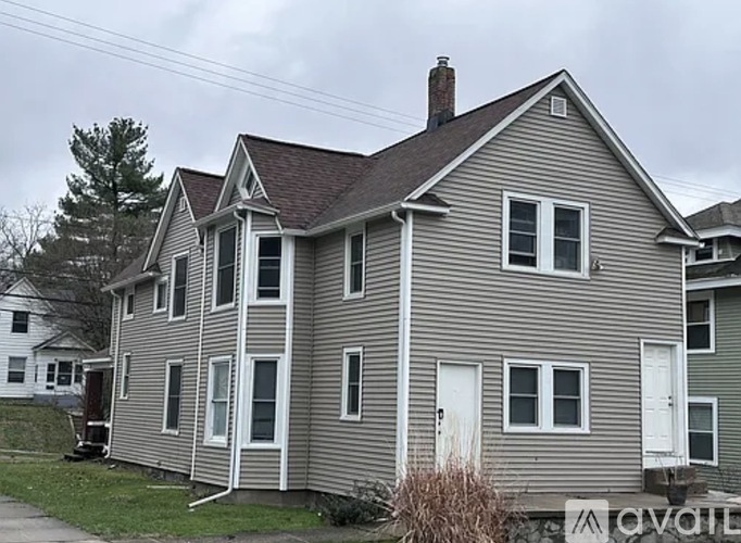729 College Avenue Northeast 2 Beds Apartment for Rent - Photo gallery 3