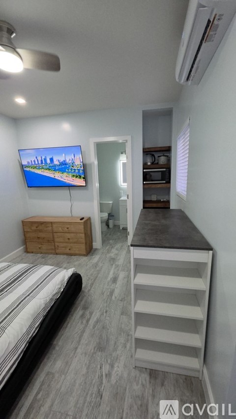 3740 Southwest 40Th Street 1 Apartment for Rent