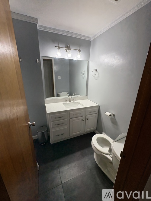Siebert Road 4 Beds Single Family Home for Rent - Photo gallery 3