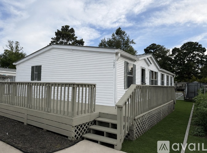1307 Seaside Drive 3 Beds Single Family Home for Rent - Photo gallery 3